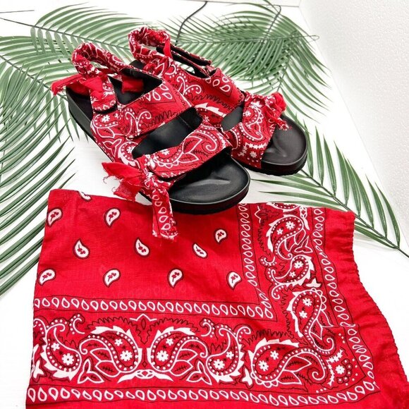 Arizona Love Red/White Apache Bandana-Detail Open-Toe Slingback Sandals - Picture 10 of 10